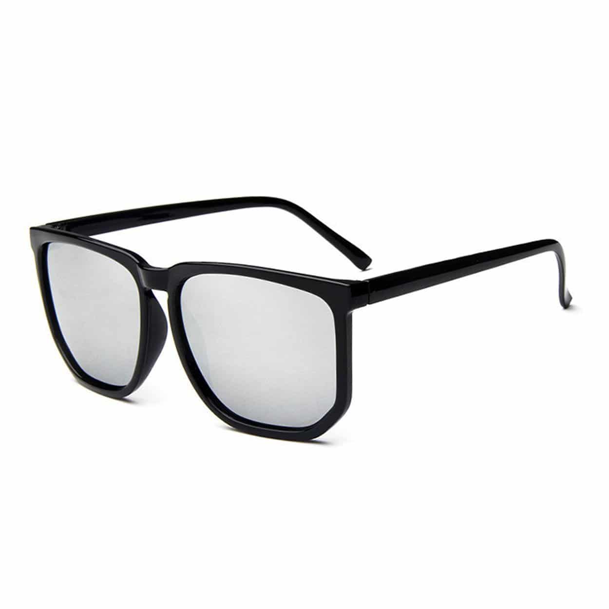 Svarta stora retro solglasögon spegelglas