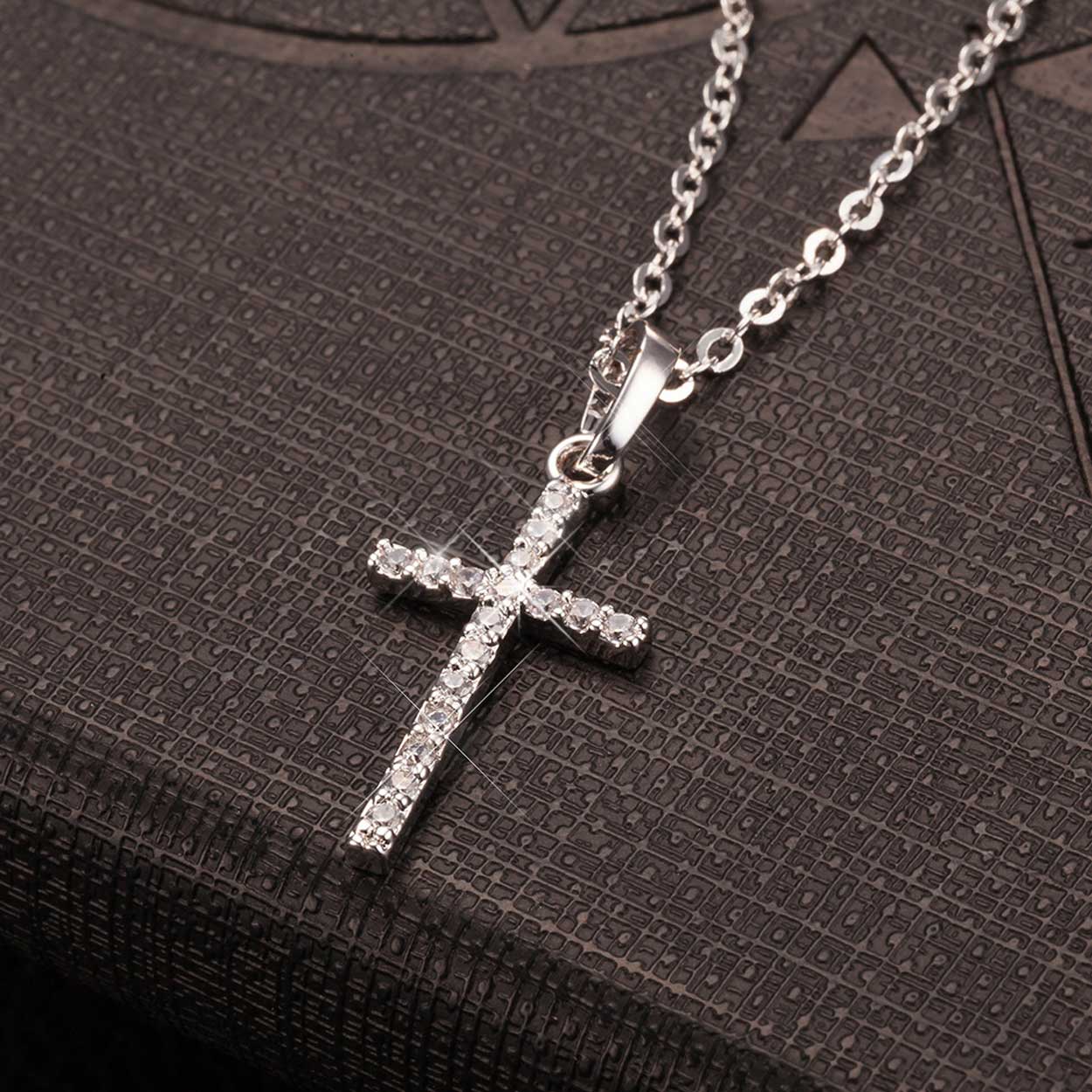 Silver kors halsband kedja med diamanter silverkedja