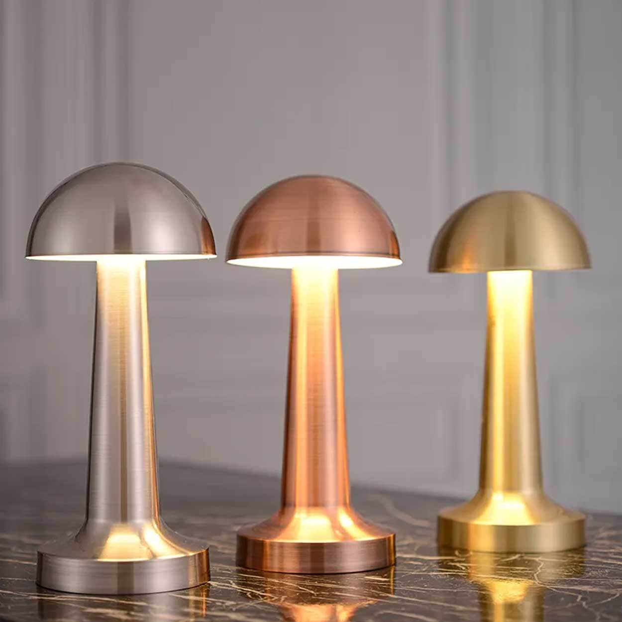 Retro uppladdningsbar bordslampa av metall dimmer silver