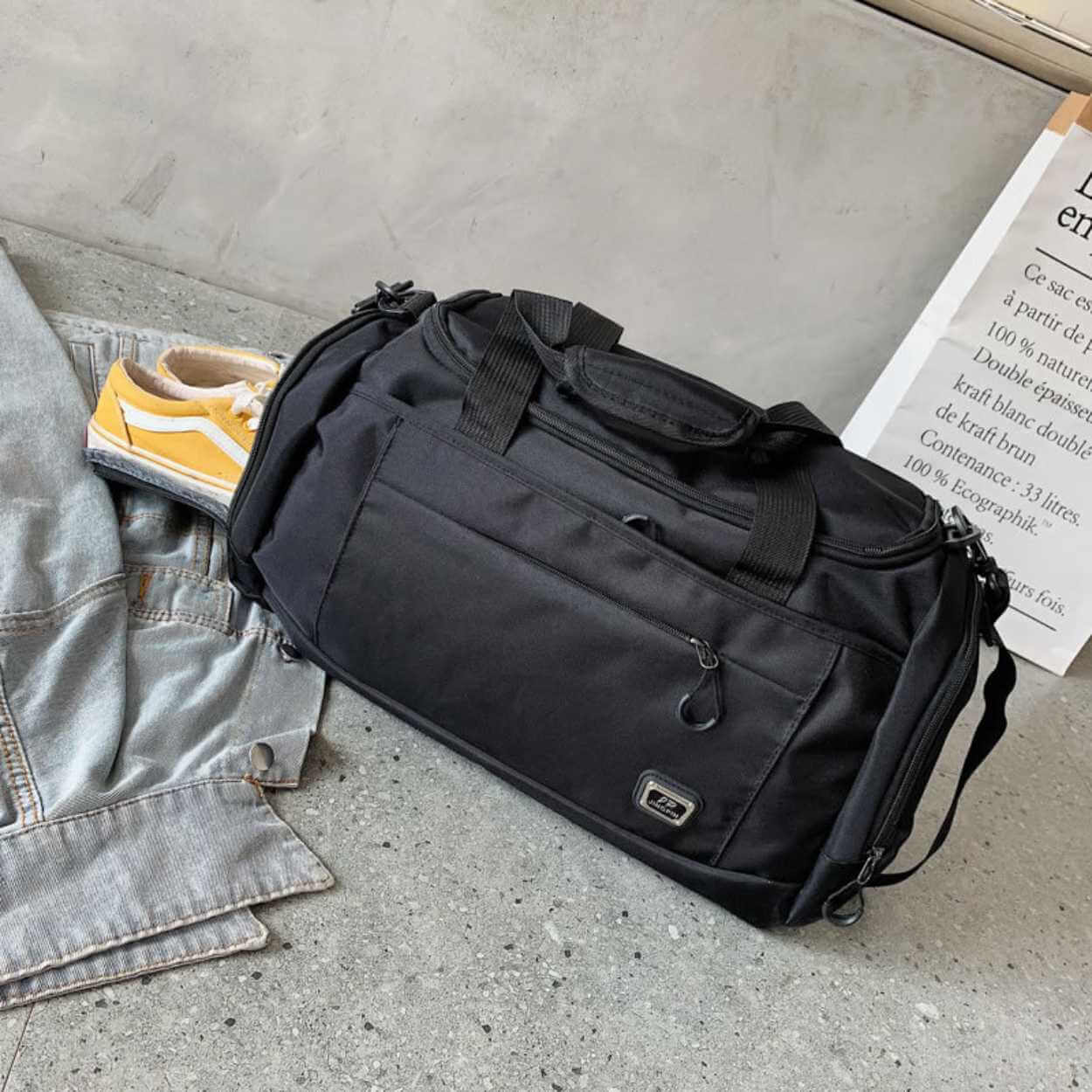 Lätt weekendbag med skofack träningsväska svart