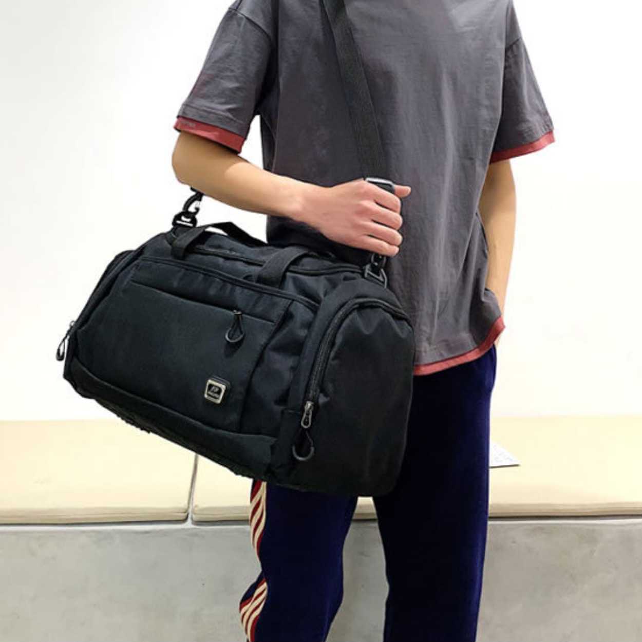 Lätt weekendbag med skofack träningsväska svart