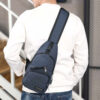 Blå skulderveske herre - crossbody-veske med powerbank-uttak