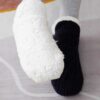 Toffelsockor - mjuka varma sockor - fodrade tofflor svart