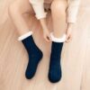 Varma fodrade sockor | stickade tofflor med halkskydd blå