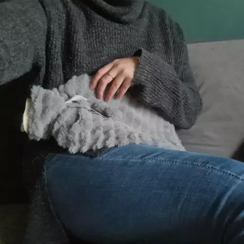 2l värmeflaska med fluffigt fodral | stor varmvattenflaska med plyschöverdrag - bild 6