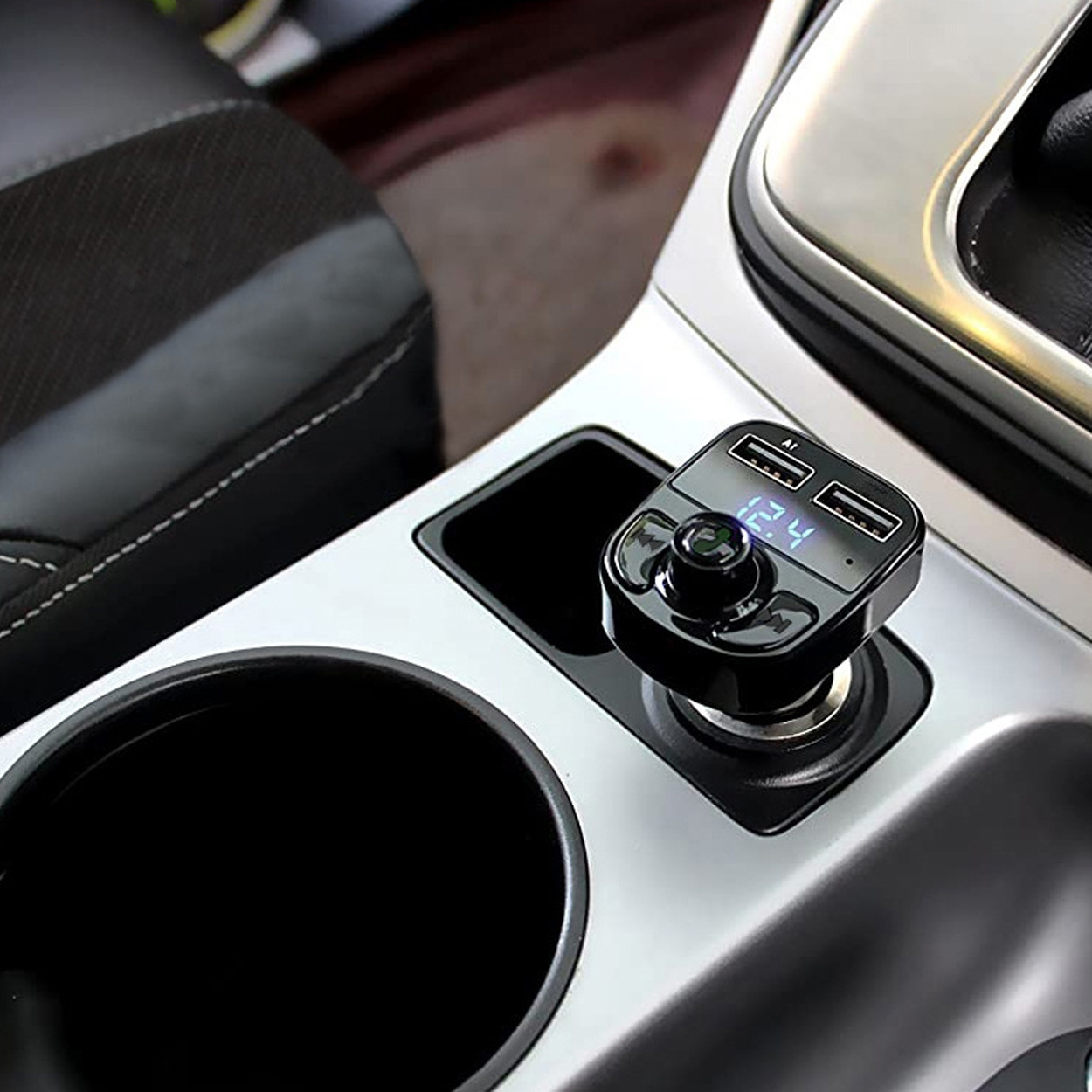Bluetooth fm-sändare med 2x usb laddare - bild 5