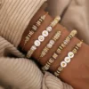 Diy pärlset i neutrala toner – smyckesset för armband & accessoarer