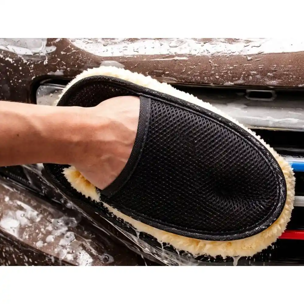 Mikrofiber vaskehanske til bil – skånsom bilvask og detailing for lakk, felger og glass - bilde 4