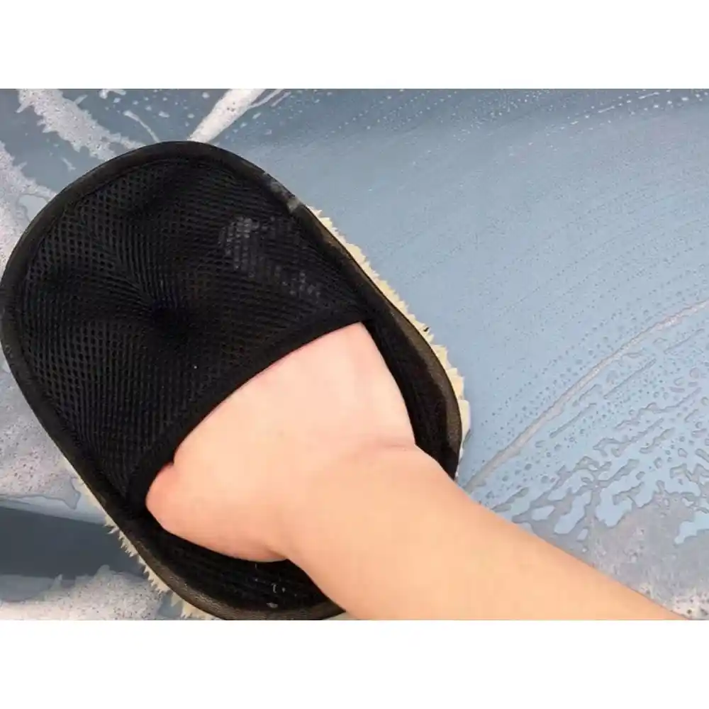 Mikrofiber vaskehanske til bil – skånsom bilvask og detailing for lakk, felger og glass - bilde 2